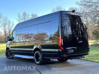 2024 Mercedes-Benz Sprinter 3500XD Cargo Van DRW High Roof 170.0" WB - miniatura 8