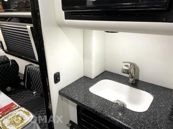 2024 Mercedes-Benz Sprinter 3500XD Cargo Van DRW High Roof 170.0" WB - miniatura 9