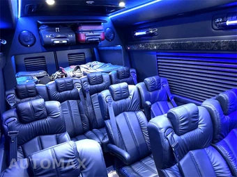 2024 Mercedes-Benz Sprinter 3500XD Cargo Van DRW High Roof 170.0" WB - miniatura 3