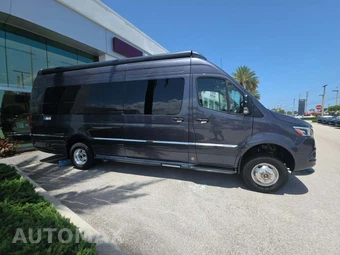 2024 Mercedes-Benz Sprinter 3500XD Cargo Van DRW High Roof 170.0" WB - miniatura 4