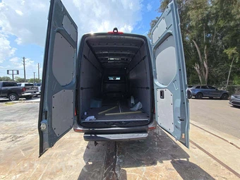2024 Mercedes-Benz Sprinter 3500XD Cargo Van DRW High Roof 170.0" WB - miniatura 14