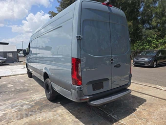 2024 Mercedes-Benz Sprinter 3500XD Cargo Van DRW High Roof 170.0" WB - miniatura 2