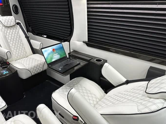 2024 Mercedes-Benz Sprinter 3500XD Cargo Van High Roof 170.0" WB - miniatura 18