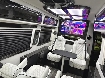 2024 Mercedes-Benz Sprinter 3500XD Cargo Van High Roof 170.0" WB - miniatura 25