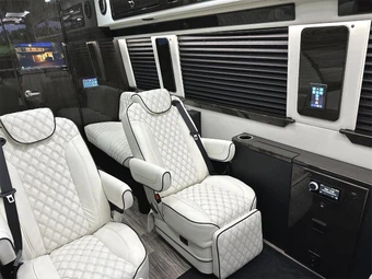 2024 Mercedes-Benz Sprinter 3500XD Cargo Van High Roof 170.0" WB - miniatura 29