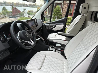 2024 Mercedes-Benz Sprinter 3500XD Cargo Van High Roof 170.0" WB - miniatura 32