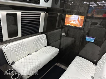 2024 Mercedes-Benz Sprinter 3500XD Cargo Van High Roof 170.0" WB - miniatura 4