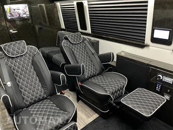 2024 Mercedes-Benz Sprinter 3500XD Cargo Van High Roof 170.0" WB - miniatura 2