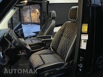 2024 Mercedes-Benz Sprinter 3500XD Cargo Van High Roof 170.0" WB - miniatura 11