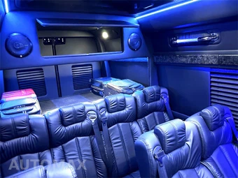 2024 Mercedes-Benz Sprinter 3500XD Cargo Van High Roof 170.0" WB - miniatura 17