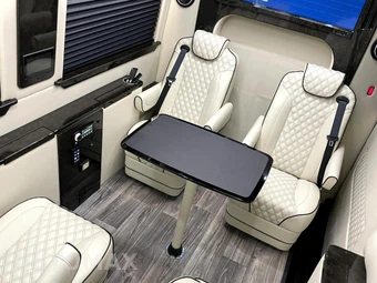 2024 Mercedes-Benz Sprinter 3500XD Cargo Van High Roof 170.0" WB - miniatura 21