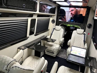 2024 Mercedes-Benz Sprinter 3500XD Cargo Van High Roof 170.0" WB - miniatura 24
