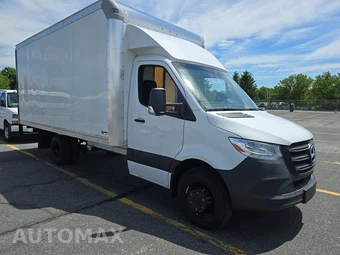 2024 Mercedes-Benz Sprinter 4500 Cab Chassis DRW - miniatura 3
