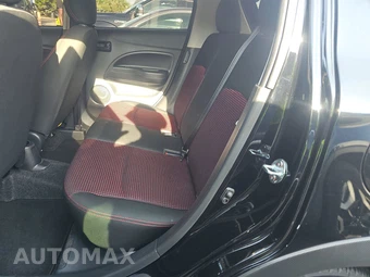 2024 Mitsubishi Mirage Black Edition – miniatura 13