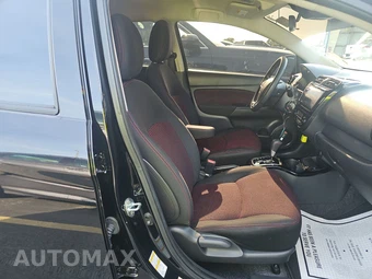 2024 Mitsubishi Mirage Black Edition – miniatura 8