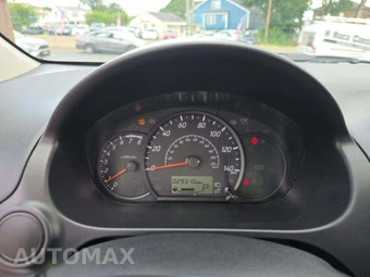 2024 Mitsubishi Mirage ES – miniatura 9