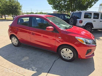 2024 Mitsubishi Mirage ES – miniatura 4