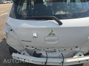 2024 Mitsubishi Mirage ES - miniatura 16