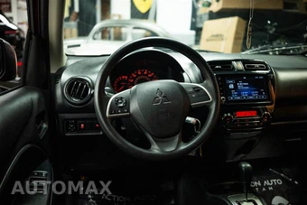 2024 Mitsubishi Mirage ES - miniatura 14