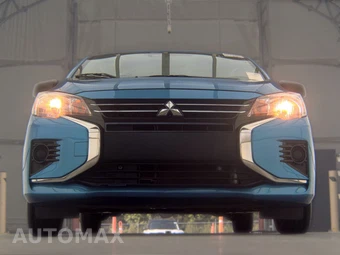 2024 Mitsubishi Mirage ES – miniatura 3