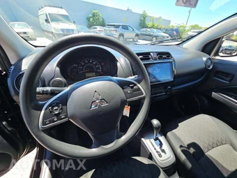 2024 Mitsubishi Mirage ES – miniatura 10