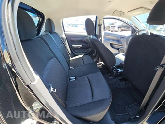 2024 Mitsubishi Mirage ES – miniatura 16