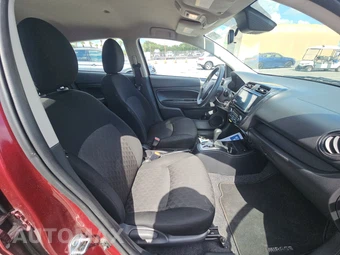 2024 Mitsubishi Mirage ES – miniatura 8