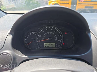 2024 Mitsubishi Mirage ES - miniatura 9
