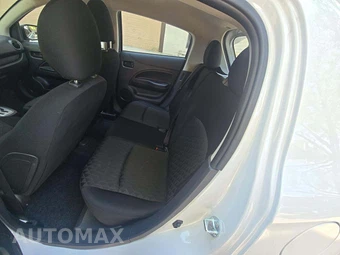 2024 Mitsubishi Mirage ES – miniatura 13