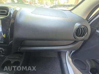 2024 Mitsubishi Mirage ES – miniatura 19