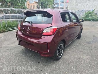 2024 Mitsubishi Mirage ES – miniatura 3