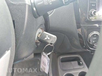 2024 Mitsubishi Mirage ES – miniatura 8