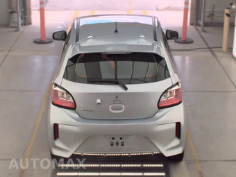 2024 Mitsubishi Mirage ES – miniatura 5