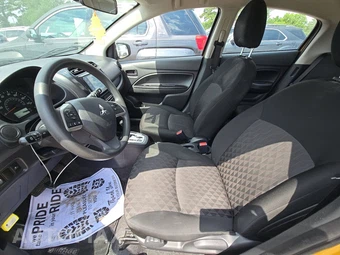 2024 Mitsubishi Mirage ES – miniatura 7