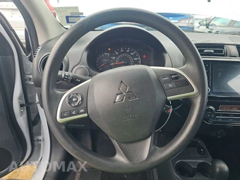 2024 Mitsubishi Mirage ES – miniatura 10