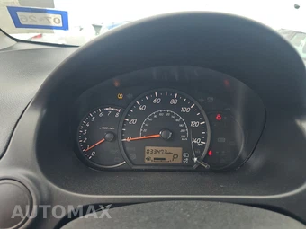 2024 Mitsubishi Mirage ES – miniatura 12