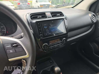 2024 Mitsubishi Mirage ES – miniatura 10