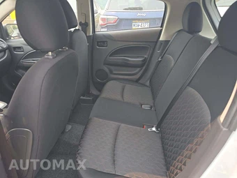 2024 Mitsubishi Mirage ES – miniatura 13