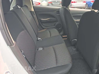 2024 Mitsubishi Mirage ES – miniatura 16