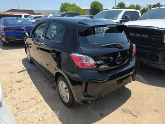 2024 Mitsubishi Mirage ES – miniatura 2