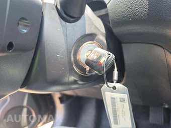 2024 Mitsubishi Mirage ES – miniatura 8