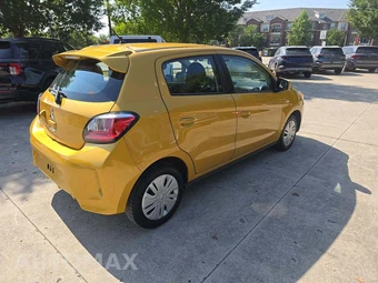 2024 Mitsubishi Mirage ES – miniatura 3