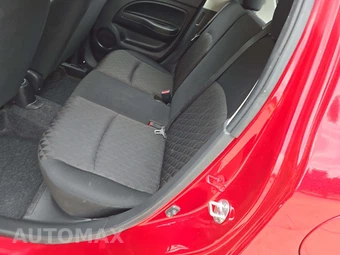 2024 Mitsubishi Mirage ES – miniatura 13