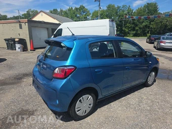 2024 Mitsubishi Mirage ES - miniatura 4