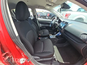 2024 Mitsubishi Mirage ES – miniatura 8