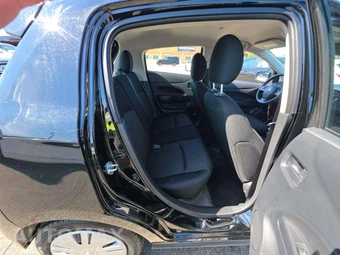 2024 Mitsubishi Mirage ES - miniatura 13
