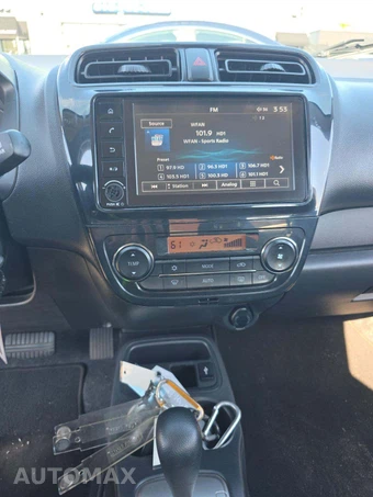 2024 Mitsubishi Mirage ES - miniatura 7