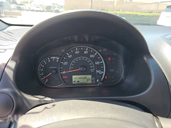 2024 Mitsubishi Mirage ES – miniatura 12