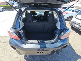 2024 Mitsubishi Mirage ES – miniatura 16