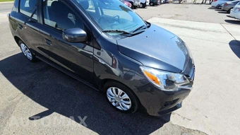 2024 Mitsubishi Mirage ES – miniatura 25
